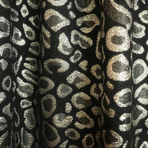 Gianni Bini Full Black with Gold Full Metallic Skirt Size M - Picture 5 of 10